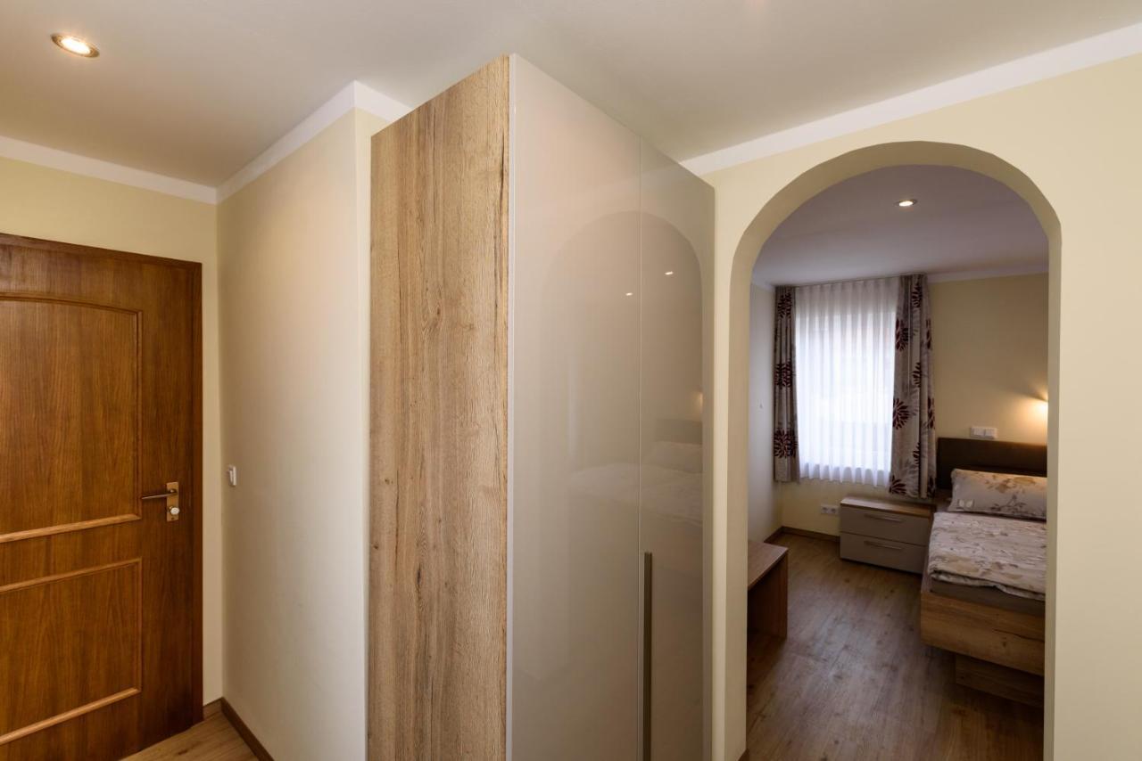 Hotel Deutsches Haus Aerzen Εξωτερικό φωτογραφία