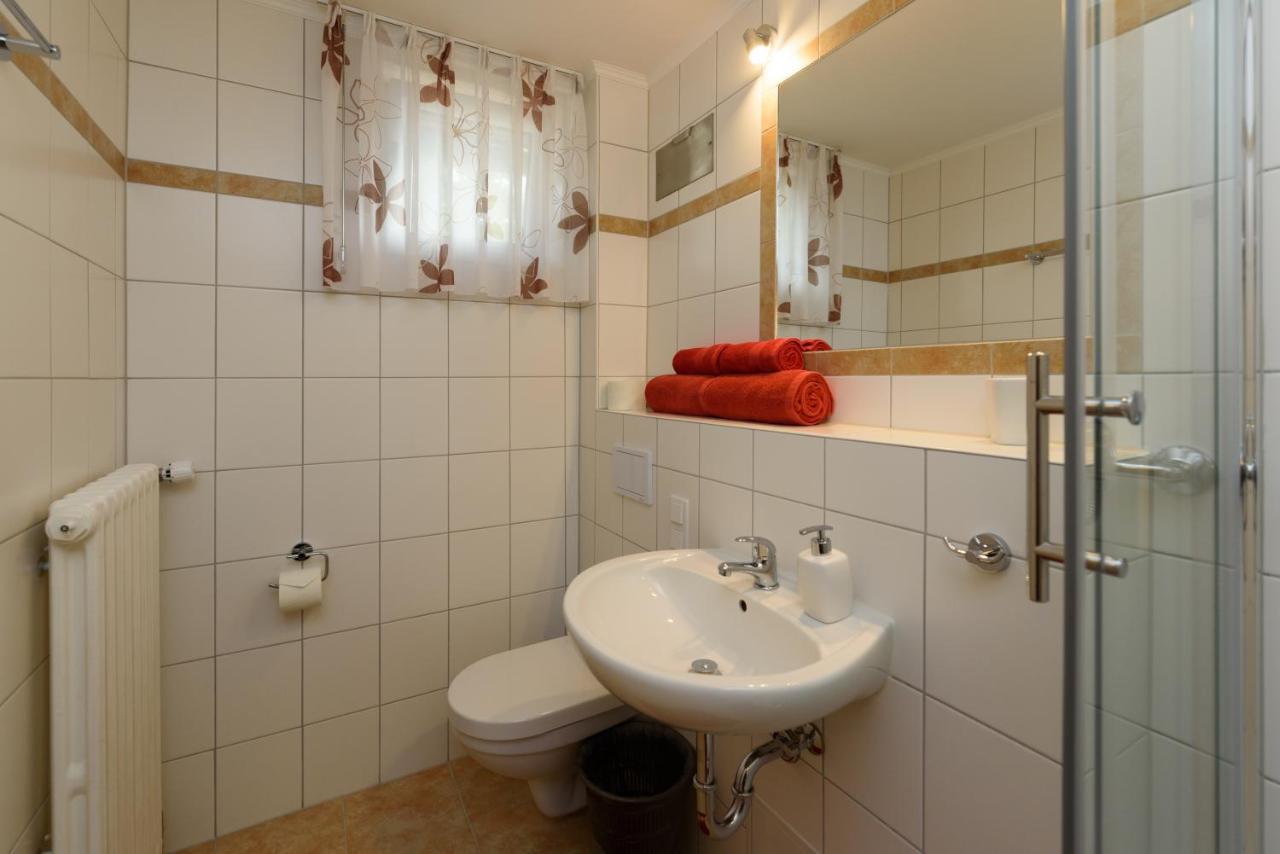 Hotel Deutsches Haus Aerzen Εξωτερικό φωτογραφία